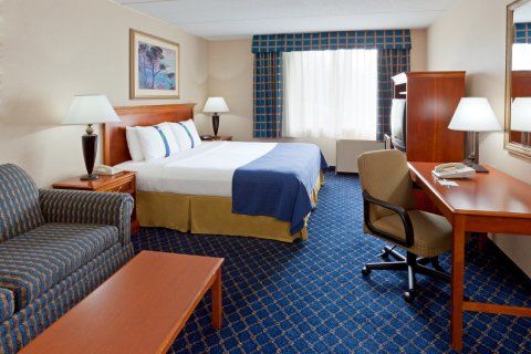 Clarion & Conference Center Hotel