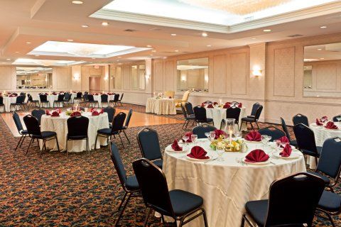 Hotel Clarion & Conference Center 3*
